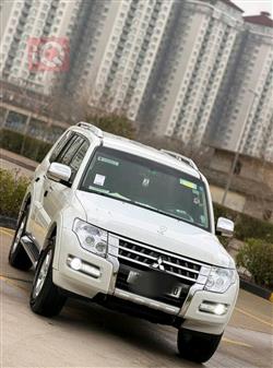 ميتسوبيشي باجيرو